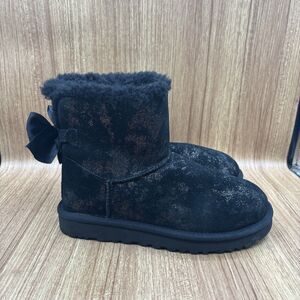 UGG Mini Bailey Bow Glimmer Metallic Suede Upper Black Satin Bow Women's Size 8